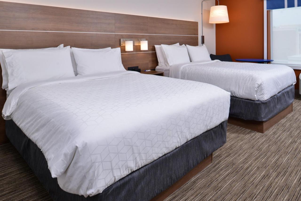 Holiday Inn Express & Suites - Marshalltown By Ihg Eksteriør billede