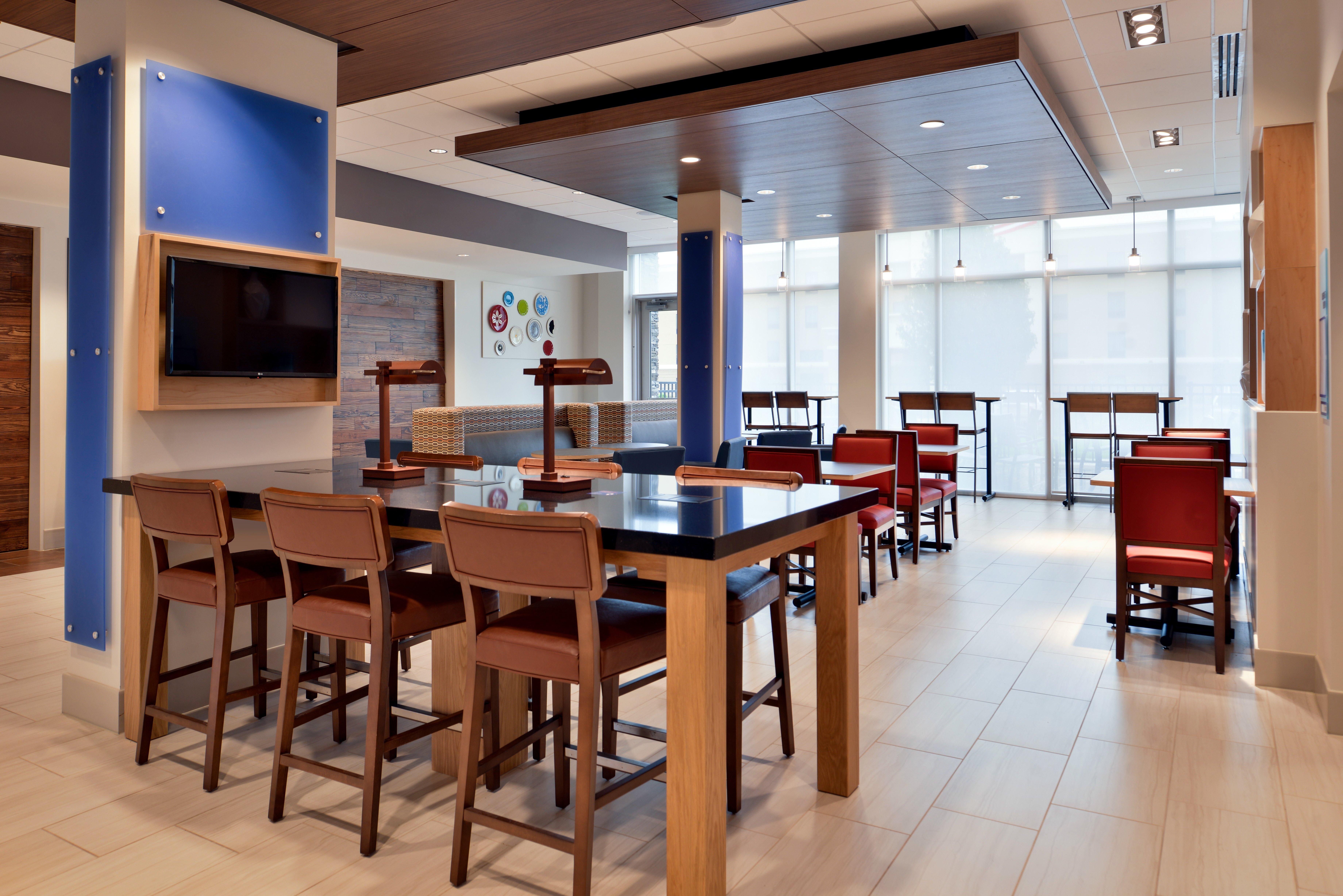 Holiday Inn Express & Suites - Marshalltown By Ihg Eksteriør billede