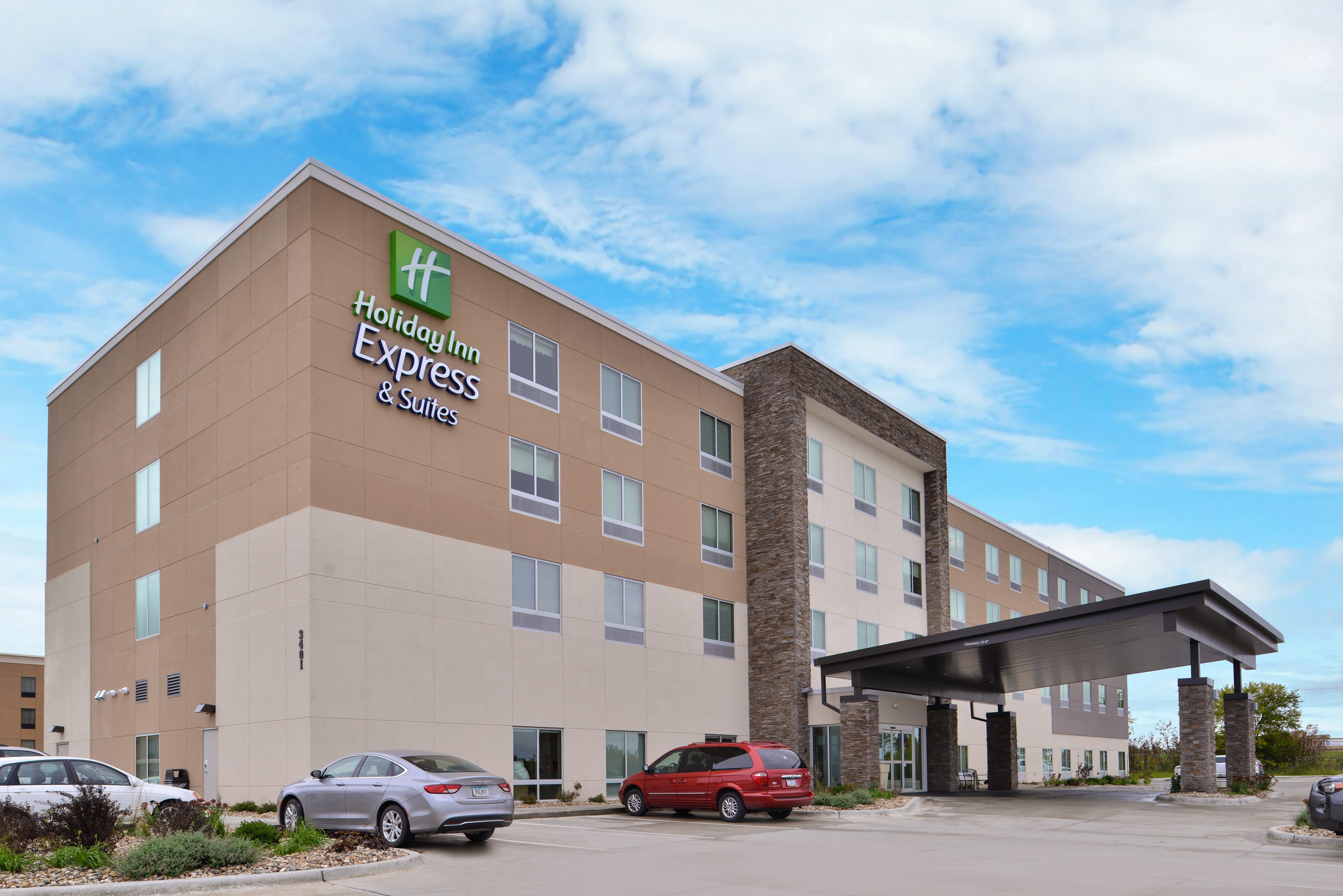 Holiday Inn Express & Suites - Marshalltown By Ihg Eksteriør billede